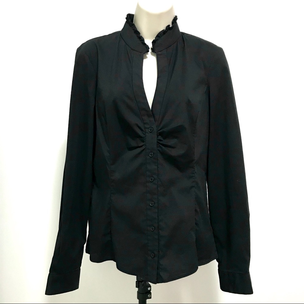 NWOT Tahari Deep V Neckline Button Down Black